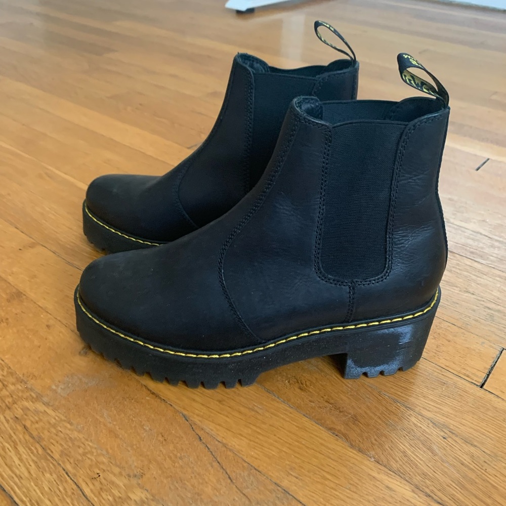 Dr. Martens 2967 Chelsea Platform Boots - US W 10